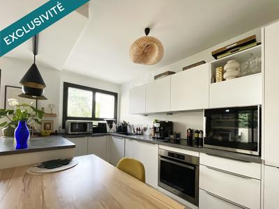 Appartement - 97 m² - 5 pièces