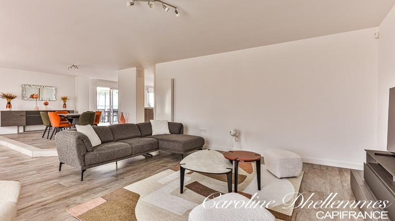 Maison - 263 m² - 7 pièces