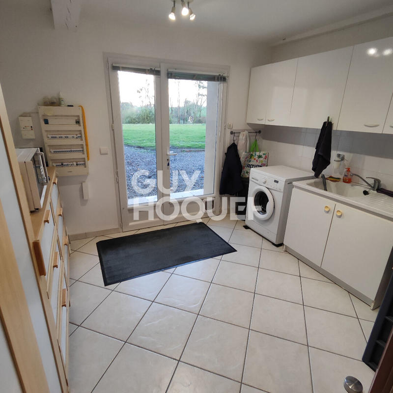 Maison - 232 m² - 11 pièces