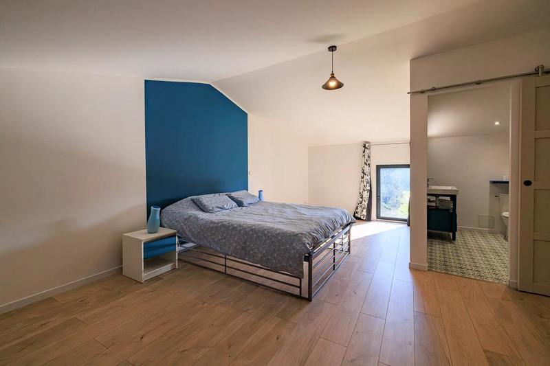 Corps de ferme - 302 m² - 8 pièces