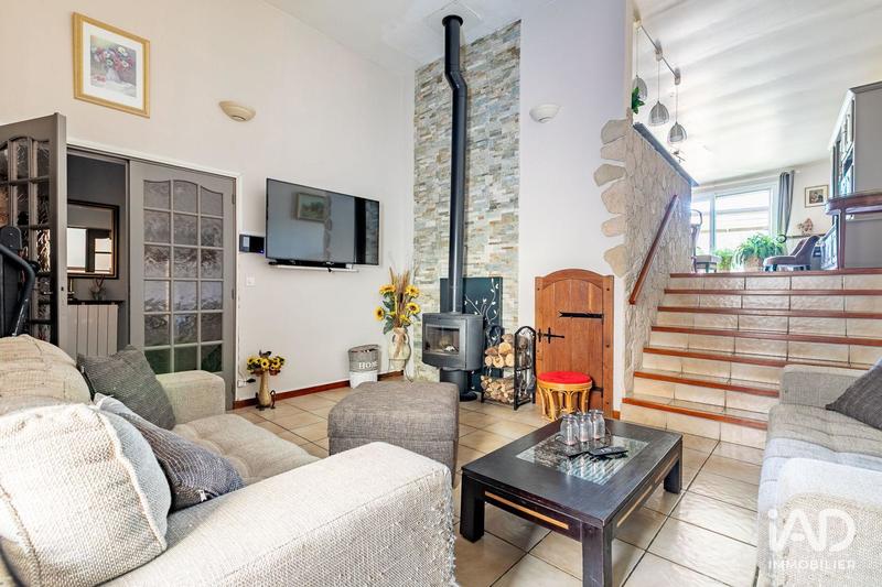 Maison - 147 m² - 6 pièces