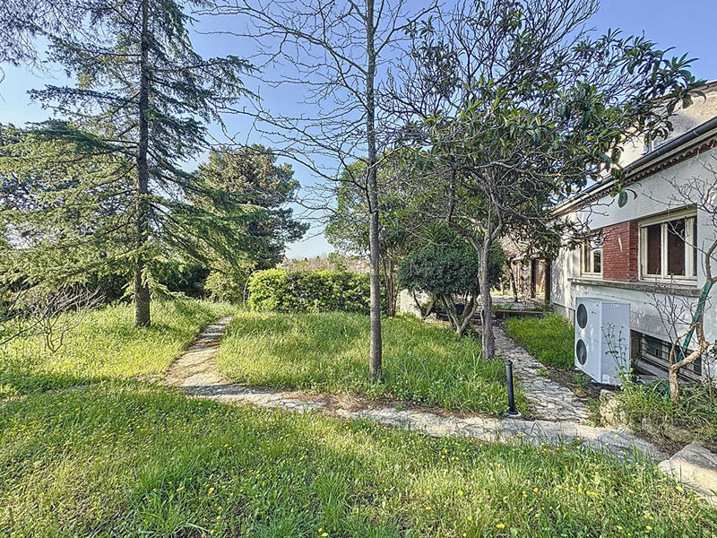 Villa - 272 m² - 7 pièces