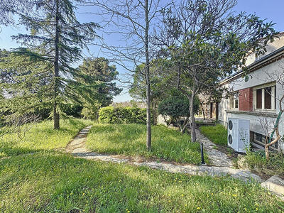 Villa - 330 m² - 7 pièces