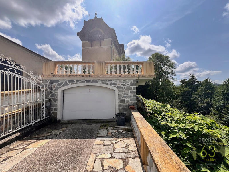 Maison ancienne - 171 m² - 6 pièces