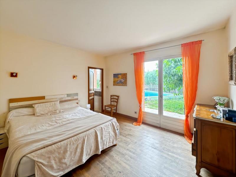 Maison - 200 m² - 6 pièces