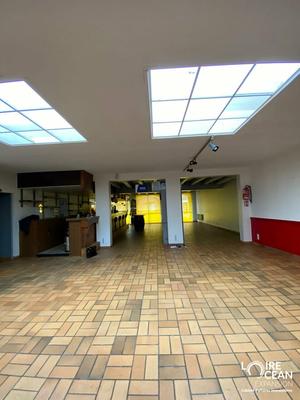 Local commercial - 212 m²