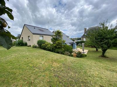 Maison - 205 m² - 8 pièces