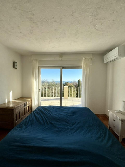 Villa - 305 m² - 10 pièces