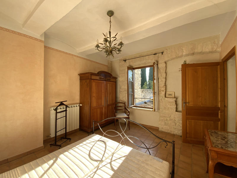 Maison - 234 m² - 8 pièces