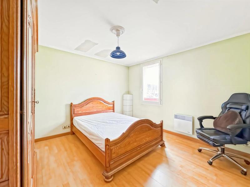 Maison - 80 m² - 5 pièces