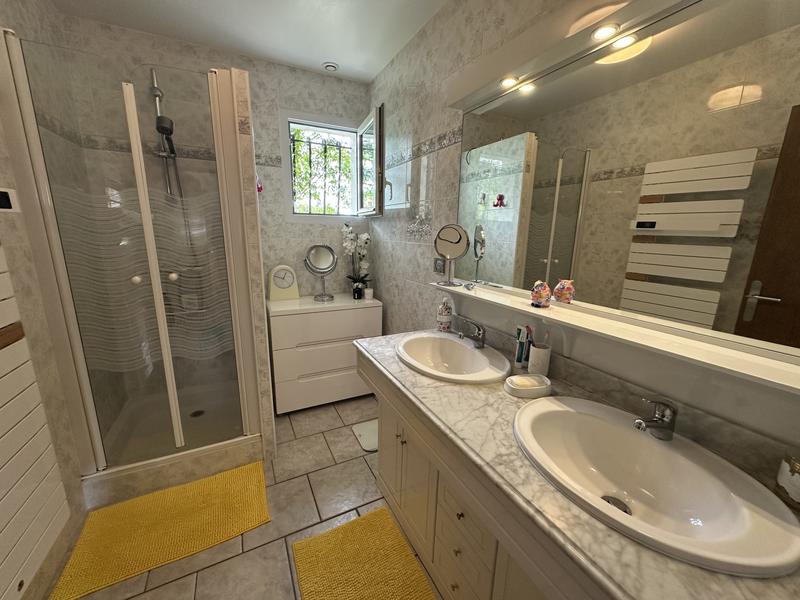 Maison contemporaine - 104 m² - 5 pièces