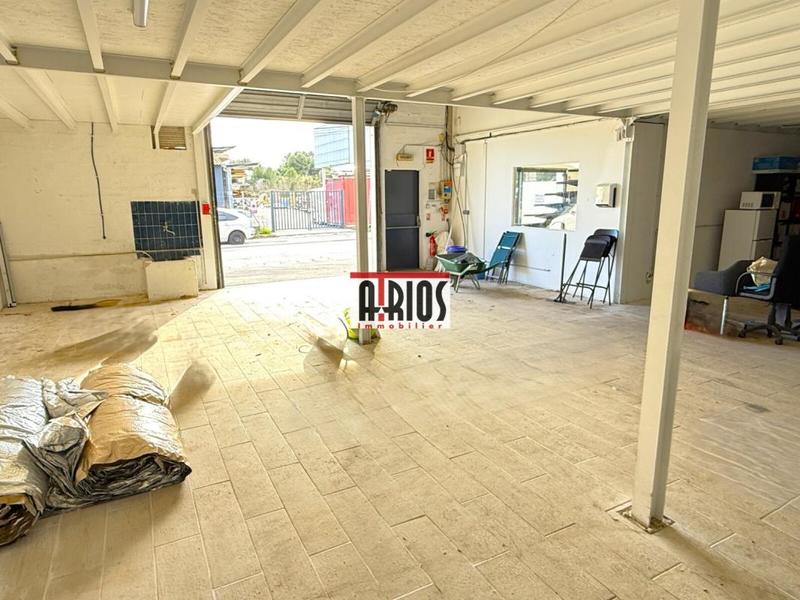 Local d'activité / Entrepôt - 285 m²
