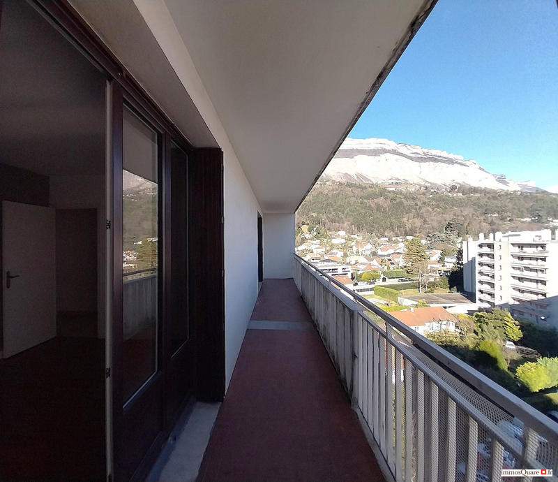 Appartement - 100 m² - 5 pièces