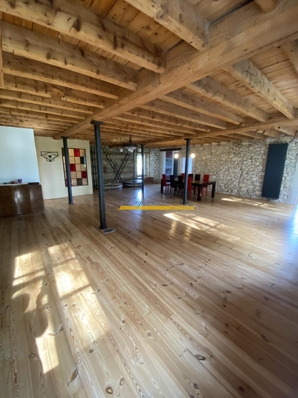 Appartement - 170 m² - 4 pièces