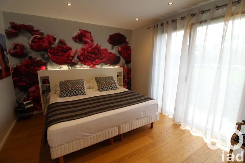 Maison - 186 m² - 7 pièces