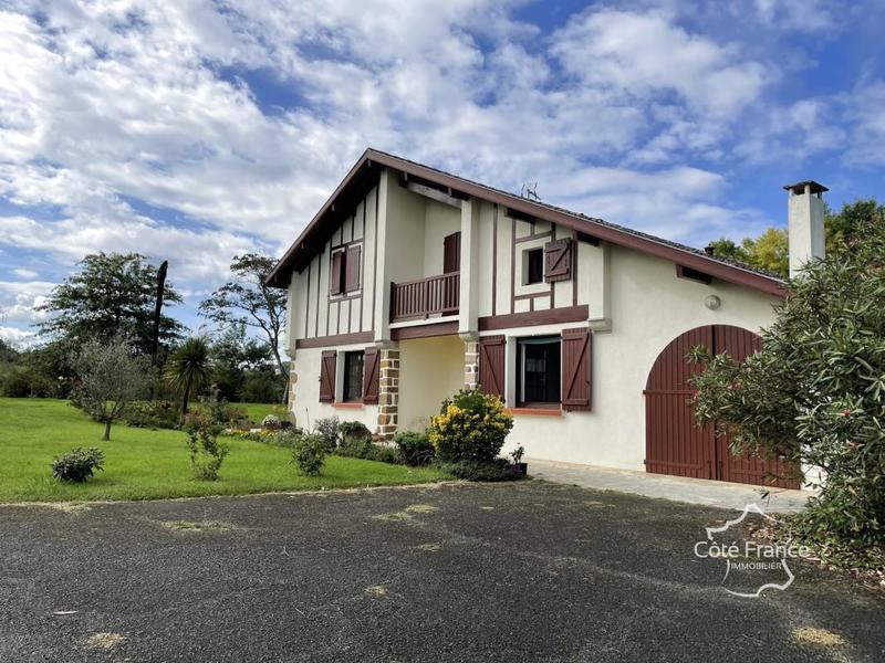 Villa - 187 m² - 7 pièces