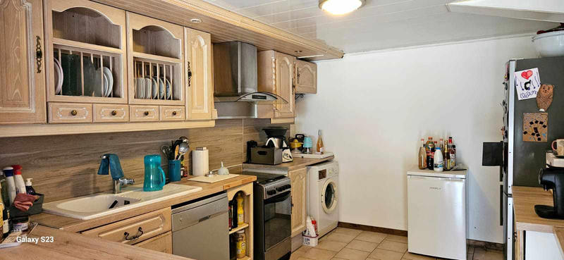 Maison - 303 m² - 9 pièces