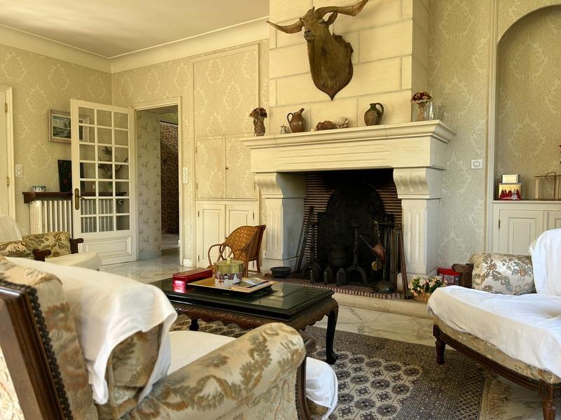 Maison - 252 m² - 7 pièces