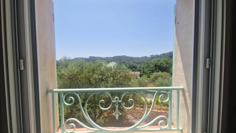 Maison - 168 m² - 6 pièces