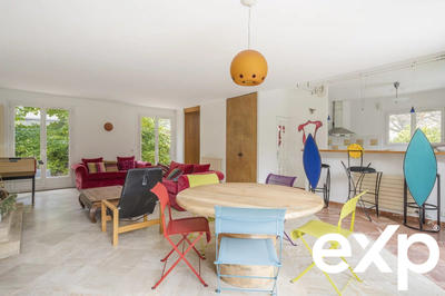 Maison - 170 m² - 6 pièces