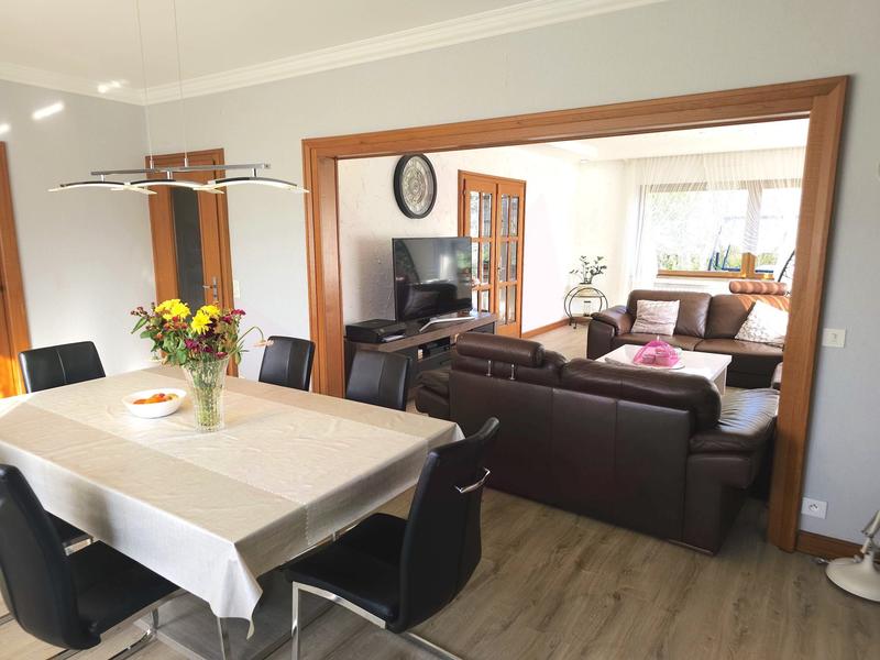 Maison - 166 m² - 8 pièces