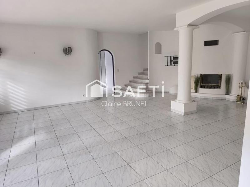 Maison - 161 m² - 4 pièces