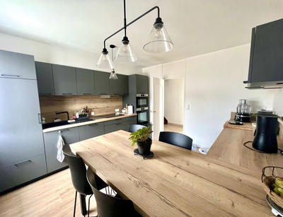 Maison - 145 m² - 6 pièces