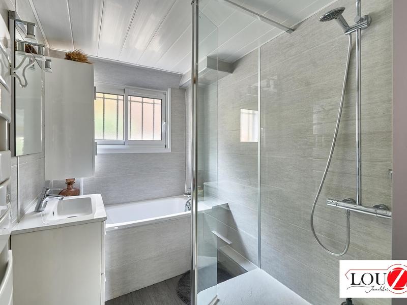 Maison - 106 m² - 5 pièces