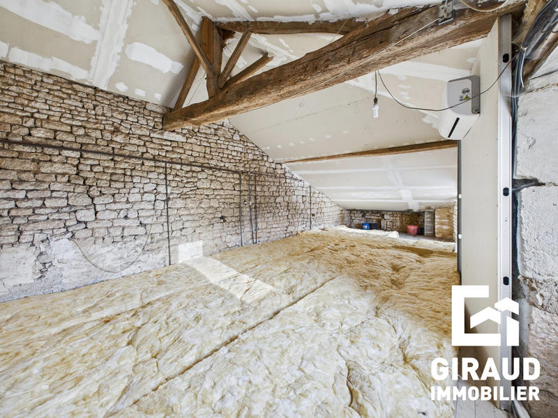 Maison ancienne - 185 m² - 4 pièces