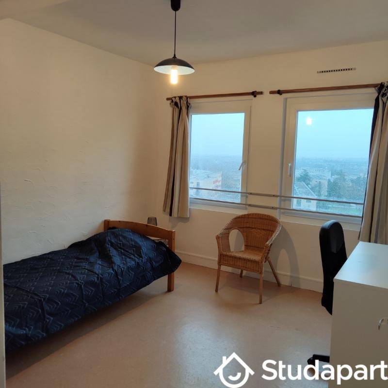 Chambre - 9 m² - 1 pièce