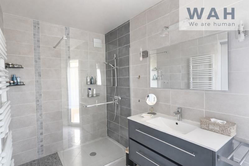 Maison - 160 m² - 6 pièces