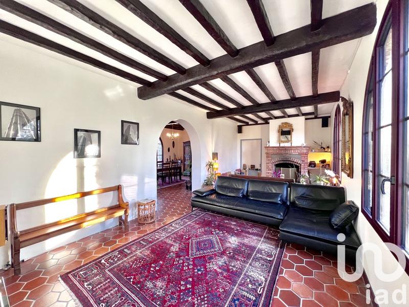 Maison - 400 m² - 13 pièces