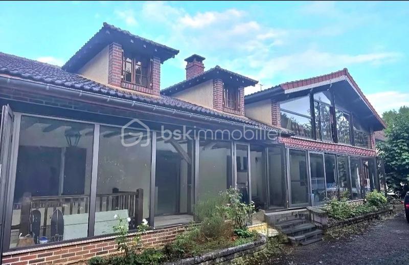 Maison ancienne - 383 m² - 11 pièces