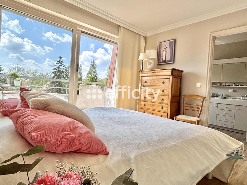 Appartement - 111 m² - 4 pièces