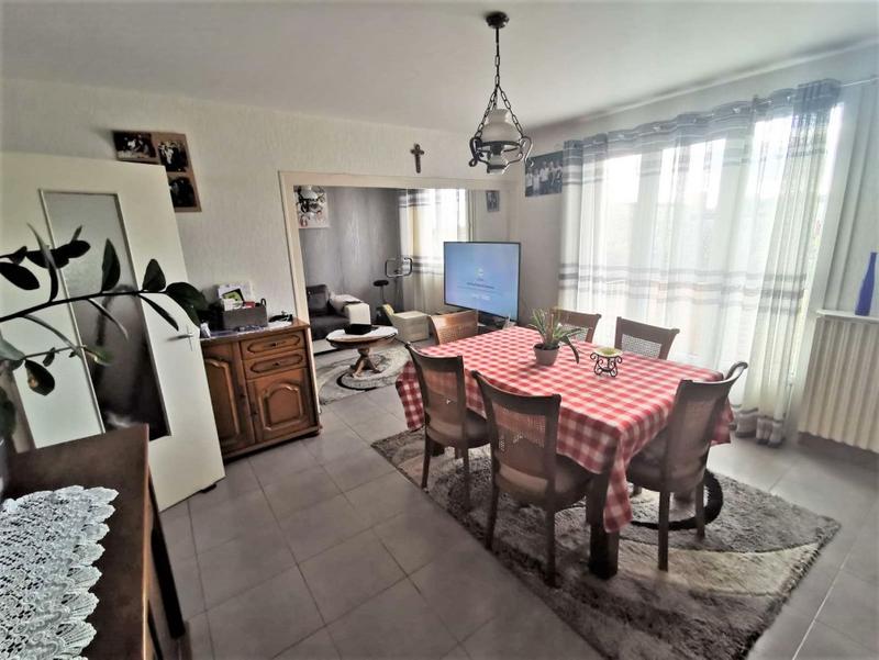 Appartement - 98 m² - 6 pièces