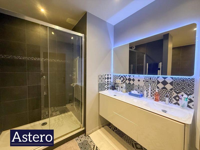 Appartement - 107 m² - 4 pièces