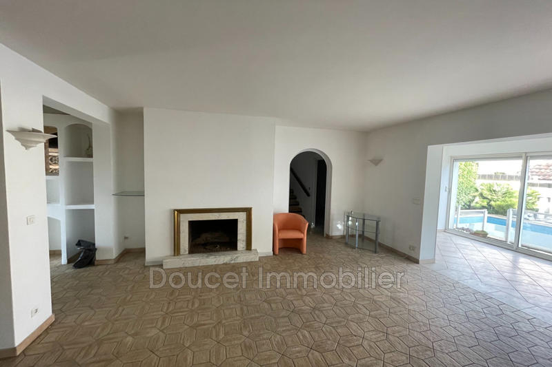 Villa - 226 m² - 11 pièces