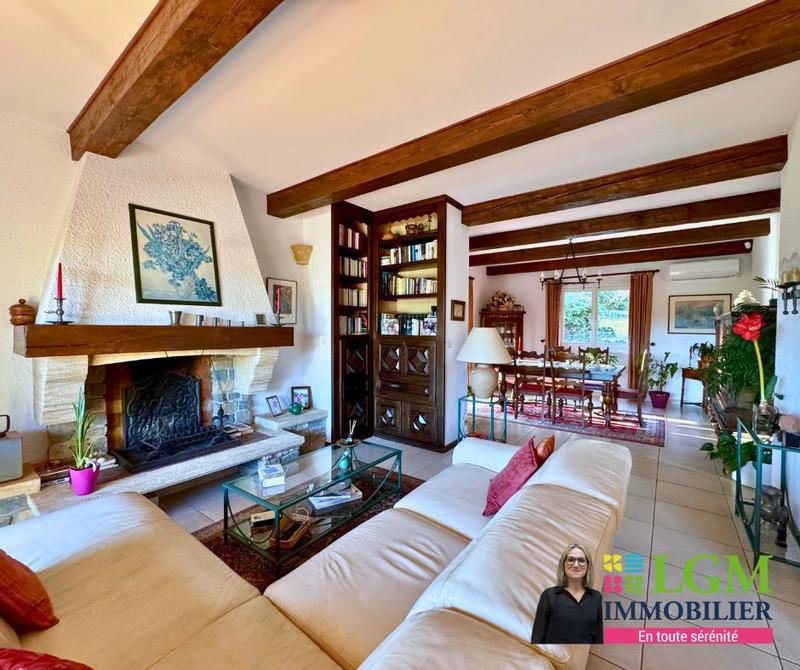 Maison - 161 m² - 6 pièces