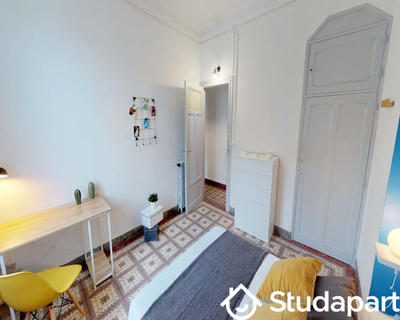 Chambre - 90 m² - 1 pièce