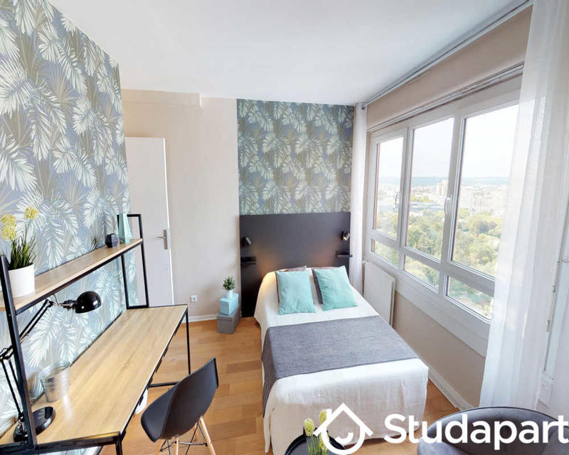 Chambre - 120 m² - 1 pièce