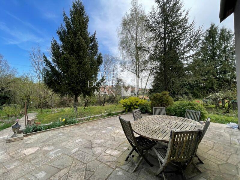 Maison - 183 m² - 8 pièces