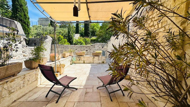 Maison - 180 m² - 9 pièces