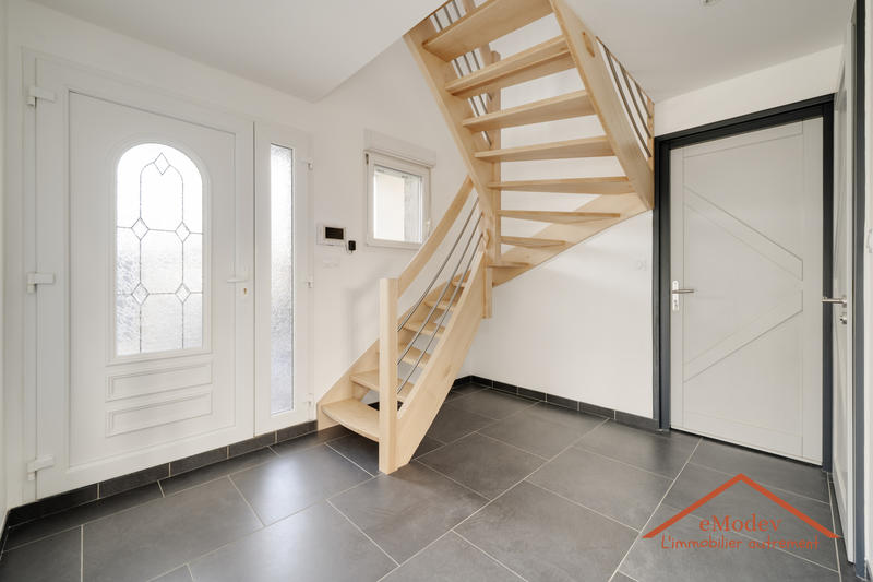 Villa - 145 m² - 6 pièces