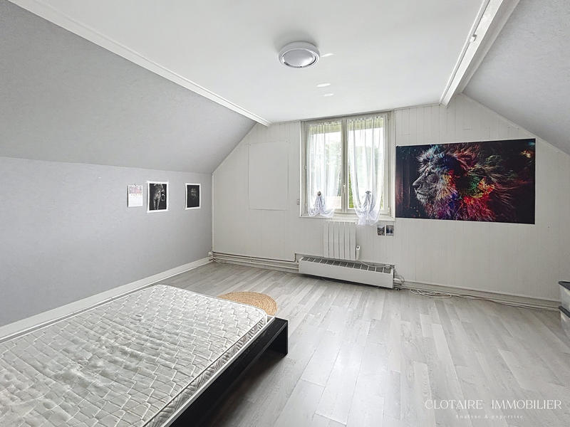 Maison traditionnelle - 152 m² - 6 pièces