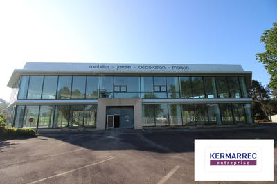 Local commercial - 1 800 m²