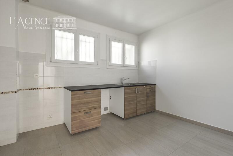 Maison - 206 m² - 7 pièces