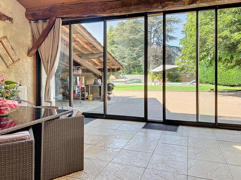Maison - 253 m² - 6 pièces