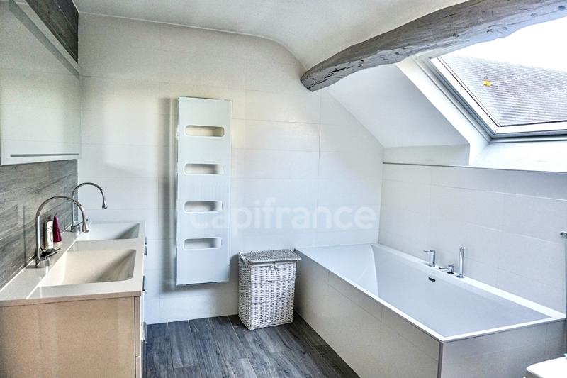 Propriété - 366 m² - 10 pièces