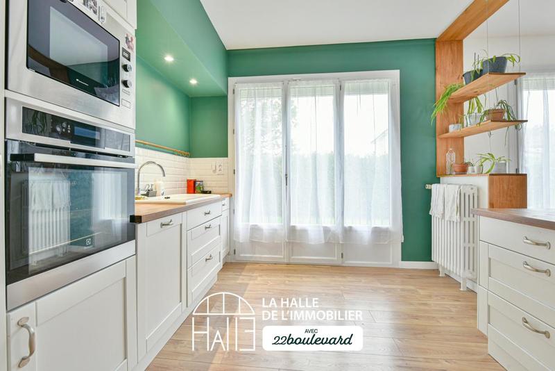 Pavillon - 150 m² - 6 pièces