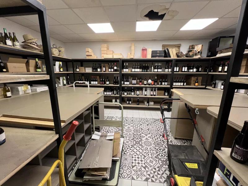 Magasins - 138 m² - 4 pièces